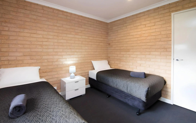 Cervantes Pinnacles Motel