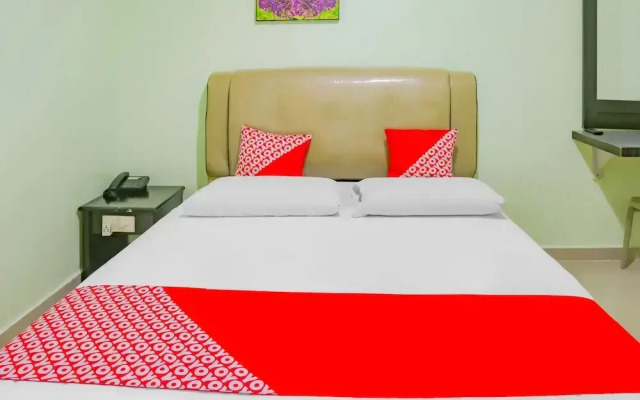 OYO 90269 Hotel Indorasa 2