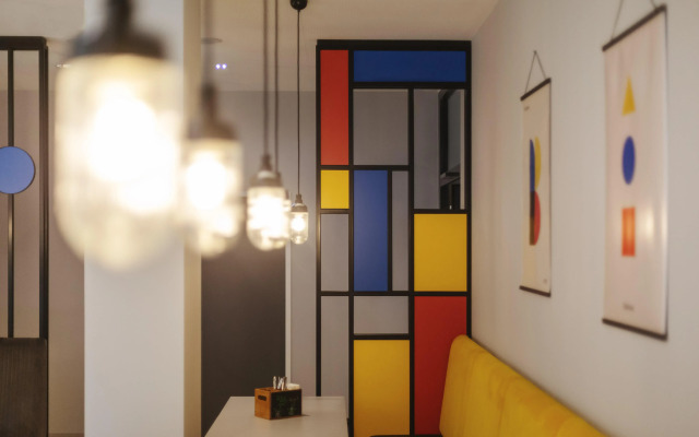 Holiday Inn - the niu, Form Stuttgart Feuerbach by IHG