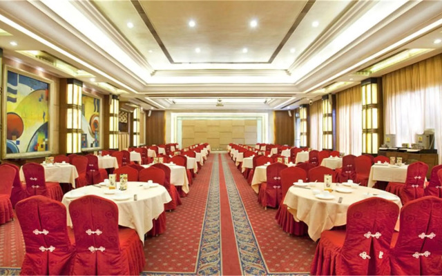 Carrianna Hotel