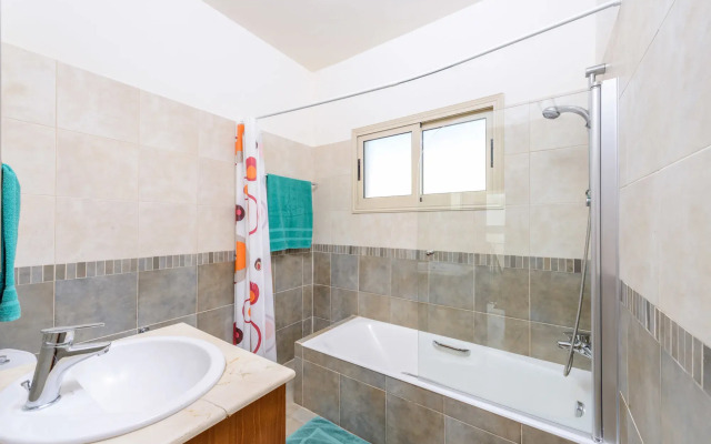 Ariadne Villa