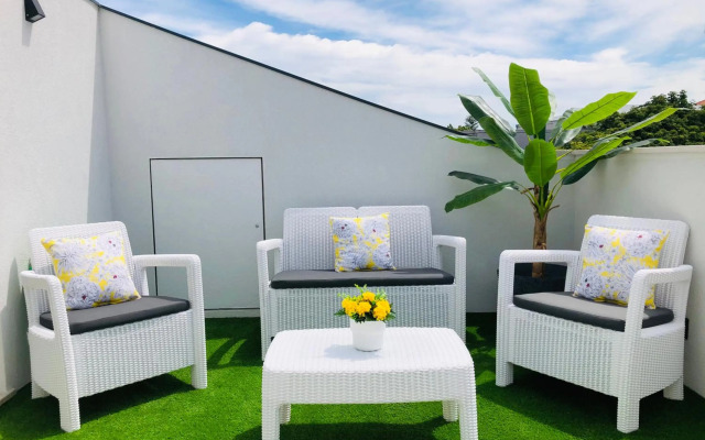 Central Tiled Apartment