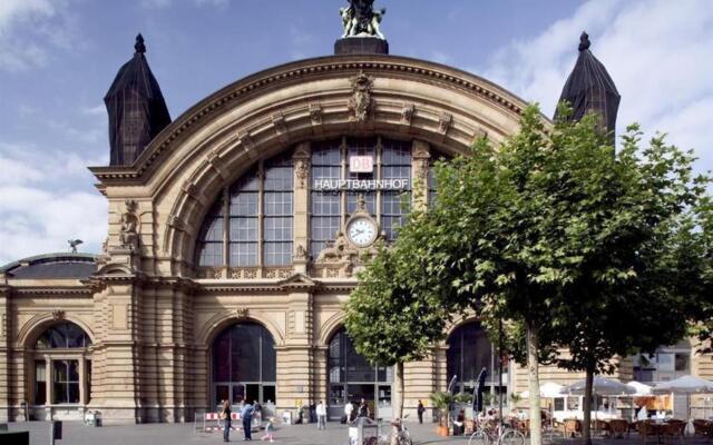 Premier Inn Frankfurt City Hauptbahnhof Hotel