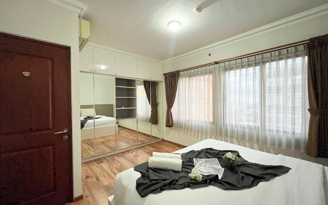Spacious White 3Br At Grand Setiabudi Apartment