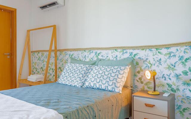 IT57 Excelente Apartamento Pé na Areia - Praia da Espera
