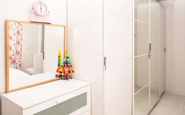 Central Flat Near Trendy Attractions in Kadikoy