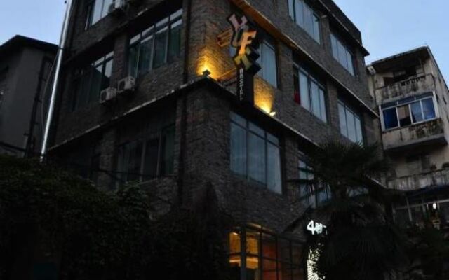 The Loft Design Hostel