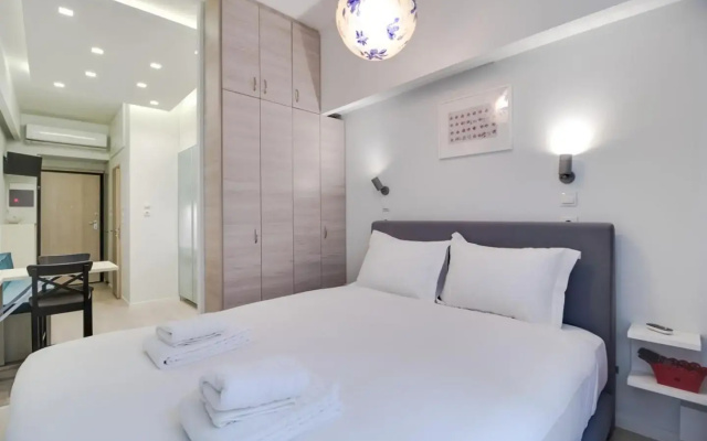Ermou Fashion Suite #106 @ Plaka - Monastiraki