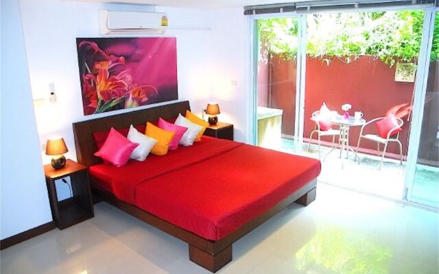 Sunrise 3 bedrooms Spacious Apartment In Nai Harn