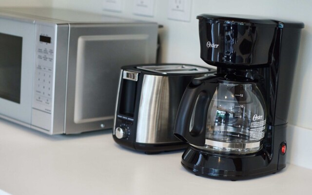 Giada Towers B110 By Lockey