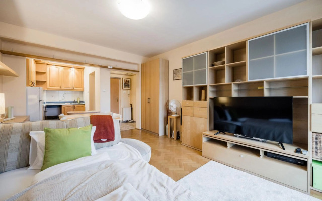 Minded Manor Apartment