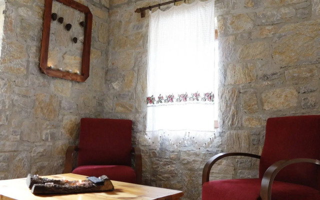 Kızılbük Ahşap Evleri