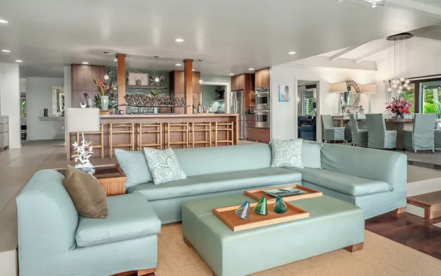 Secret Beach House in Kilauea