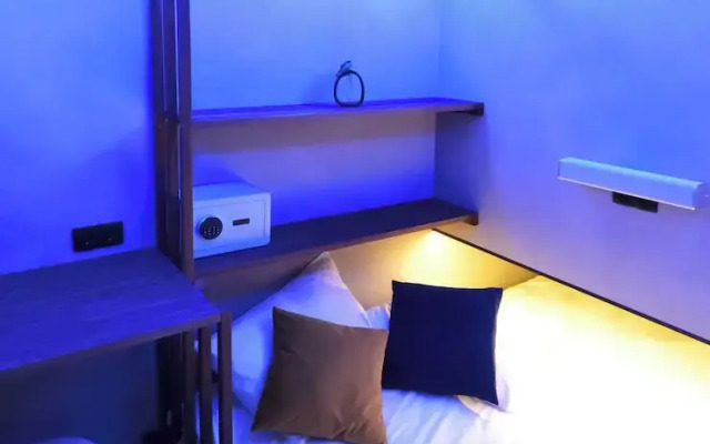 The Hyve Capsule hostel Amsterdam
