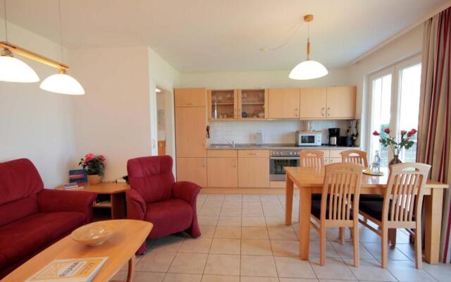 Residenz Falkenberg by Rujana