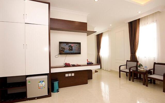 Thang Long Hotel II