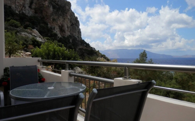 Ravdoucha Beach Studios