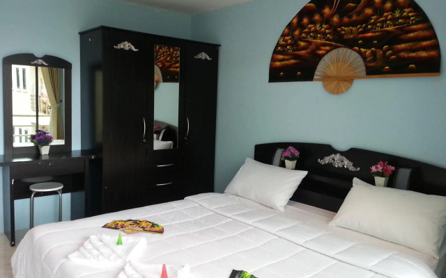 Dreams Guesthouse & Hostel Patong