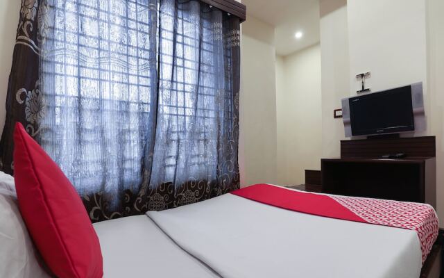OYO 16539 Grand Sandarshini Inn