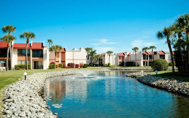 Runaway Bay Resort by BBG