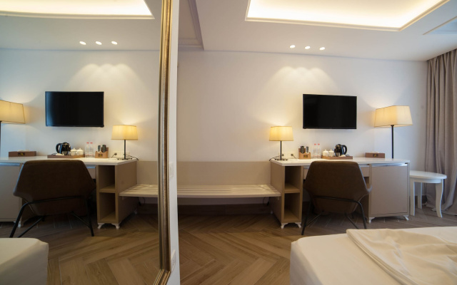 Grand Blue FAFA Resort & Spa
