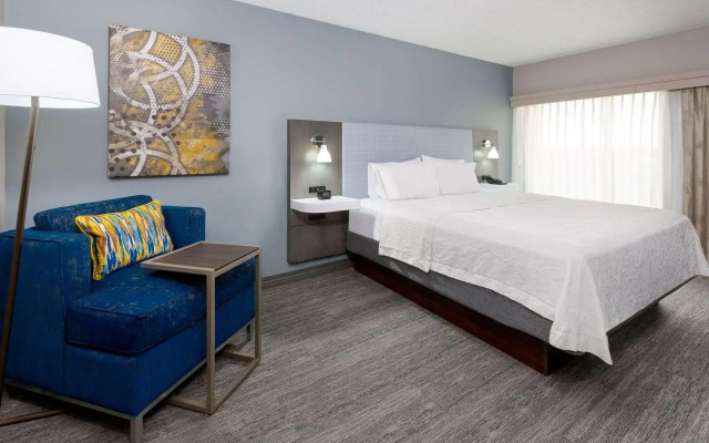 Hampton Inn & Suites Kansas City-Country Club Plaza