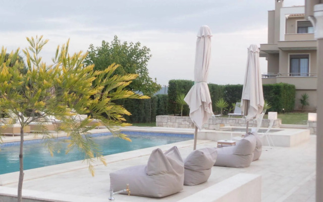 Niovi Boutique Apartments
