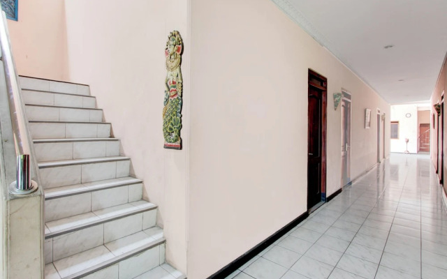 OYO 1751 Hotel Trihadhi