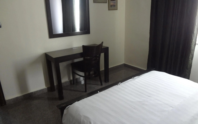 Tamrah Suites Hotel