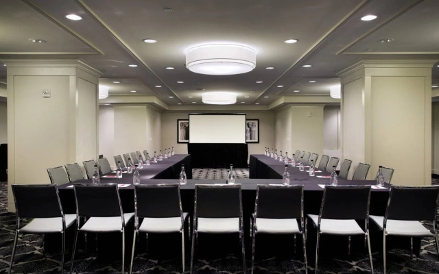 Ambassador Hotel Kansas City, Autograph Collection