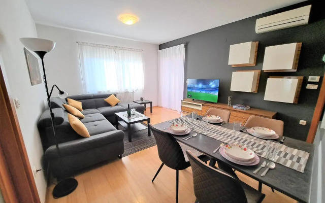 Apartment Dea - Three Bedroom Apartment