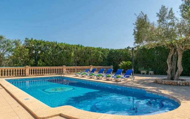 Sa Cumuna in Campos With 3 Bedrooms and 2 Bathrooms