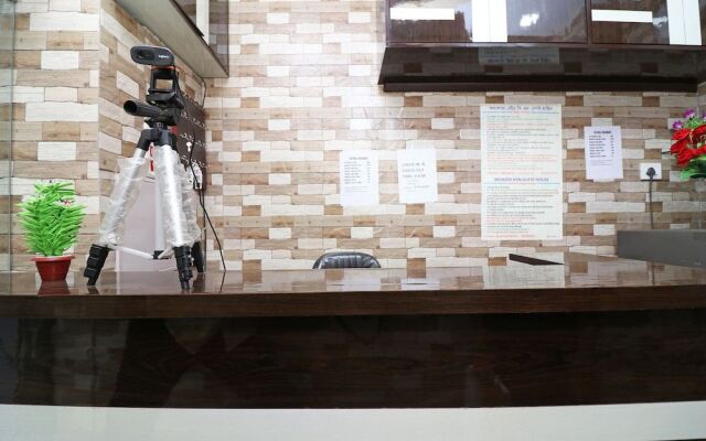 Oyo 23364 Kolkata Hcn Guest House