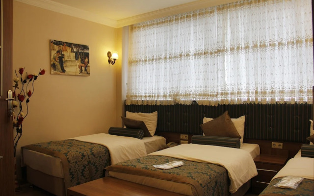 Grand Gross Hotel