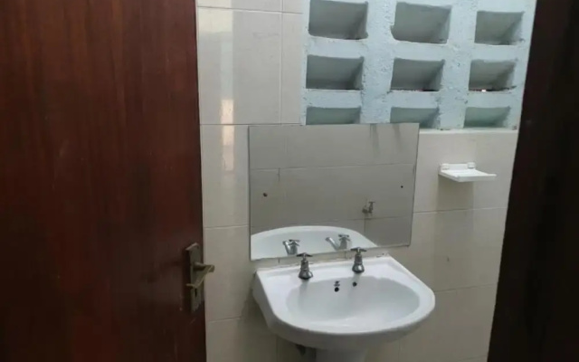 Titanic Hotel - Kilifi