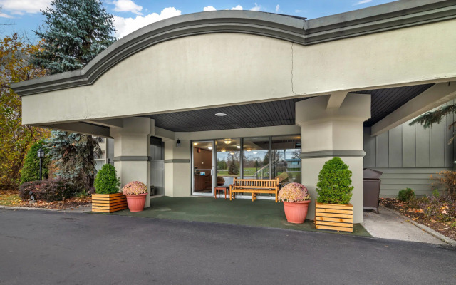 The Inn at Gran View Ogdensburg, an Ascend Collection Hotel