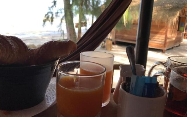 Castaway Beach Bungalows