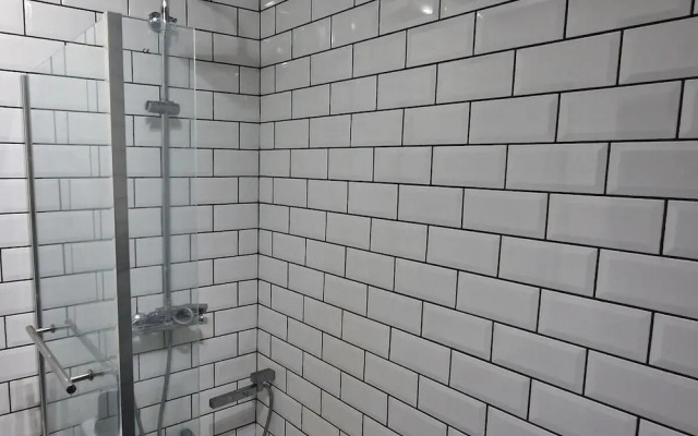 Charming 4-bed House in Wednesbury