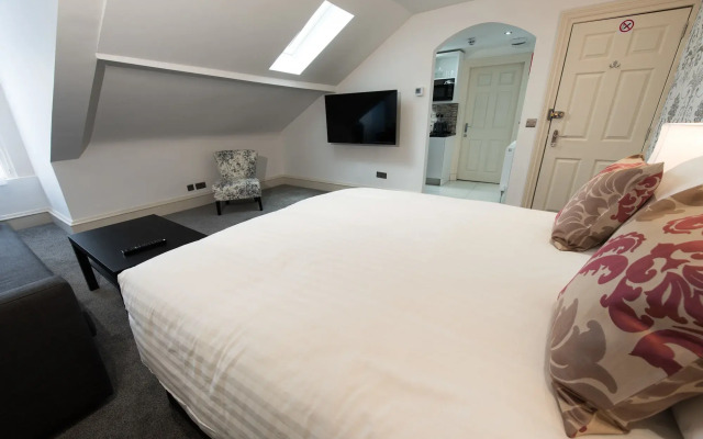 Royal Princes Suites