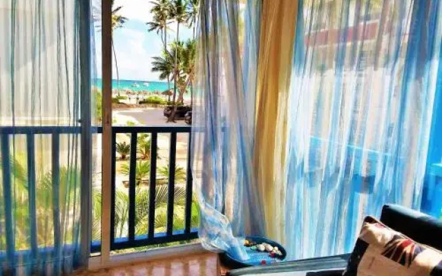Beach Villas & Apartments Larimar