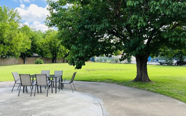 Regency Inn & Suites
