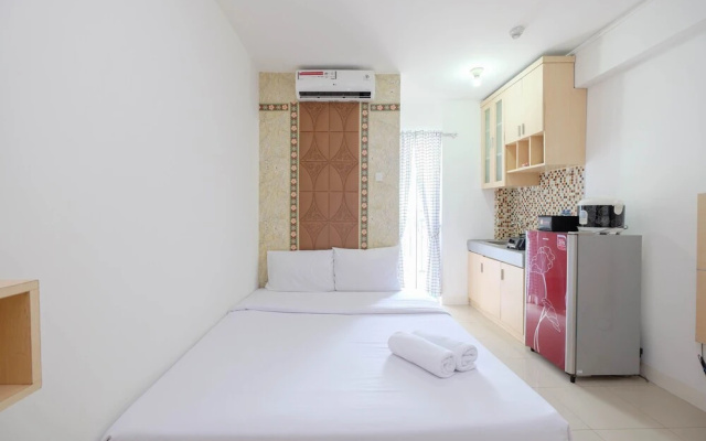 Homey and Comfort Living Studio Room at Bassura City Apartment – Guest Rooms – Jakarta
