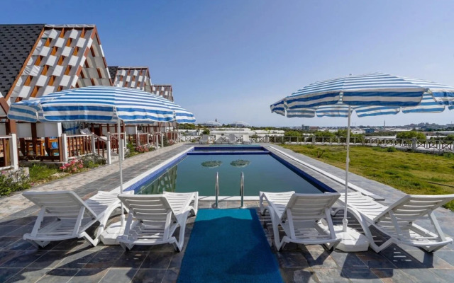 Cozy Bungalow With Shared Pool in Demre Antalya