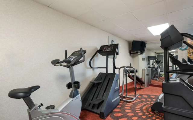 Clarion Hotel & Convention Center Joliet