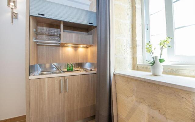 Georges Boutique Living