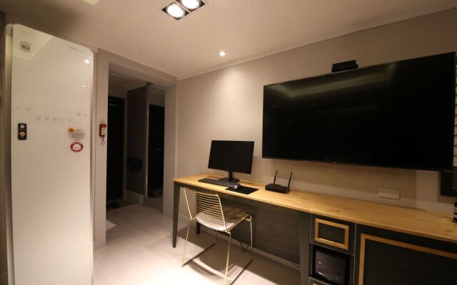 La Luce Hotel