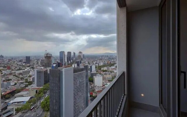 Stylish 2BR Apartment in BeGrand Reforma
