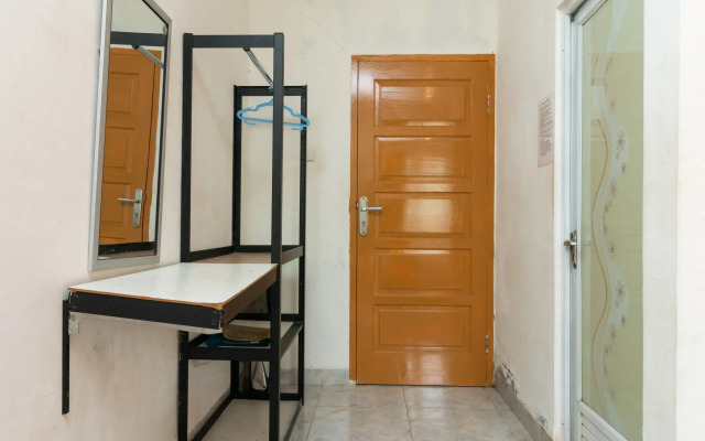 RedDoorz Syariah near Transmart Padang