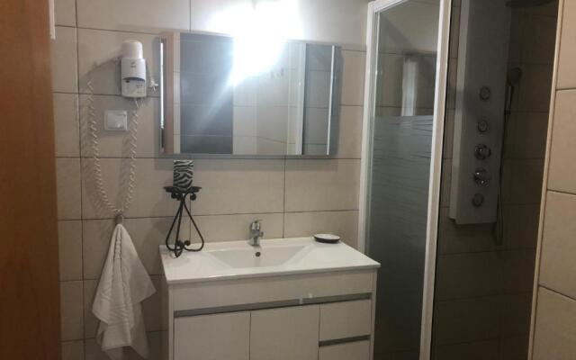 Bayview Apartment 106