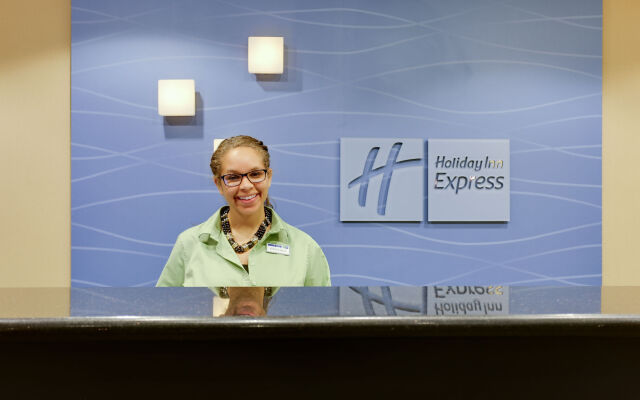 Holiday Inn Express Hotel & Suites Huntsville by IHG